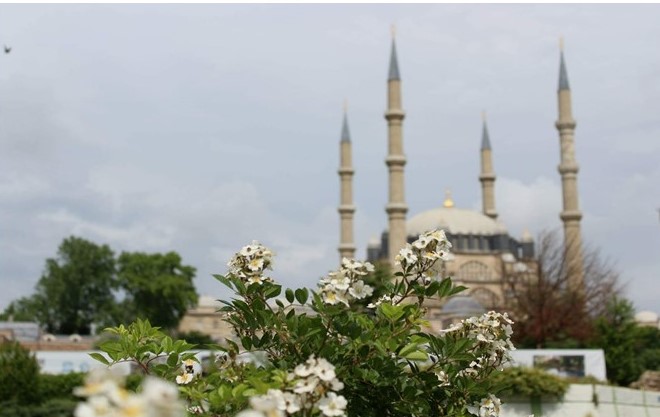 Toprağım, Sevdâya Dâir