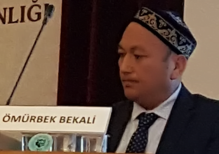 Omurbek Bekali 1