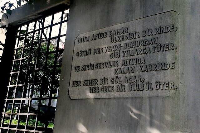 C:\Users\alialpercetin\Desktop\YAHYA KEMAL BEYATLI\Yahya Kemal Kabri-4.jpg