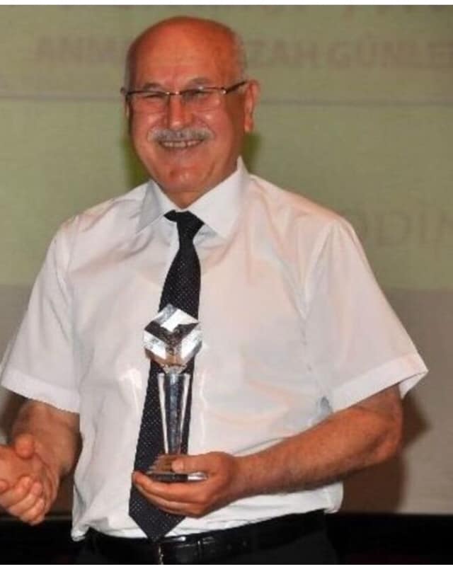Prof.Dr.Ali Berat Alptekin3