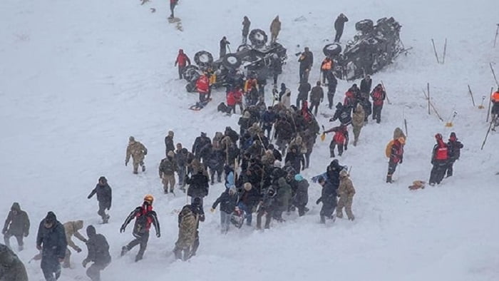 van bahcesaray cig felaketi3