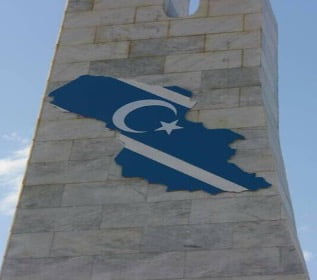 Türkmeneli̇’de Yeni̇ Bi̇r Uyanış Mı?